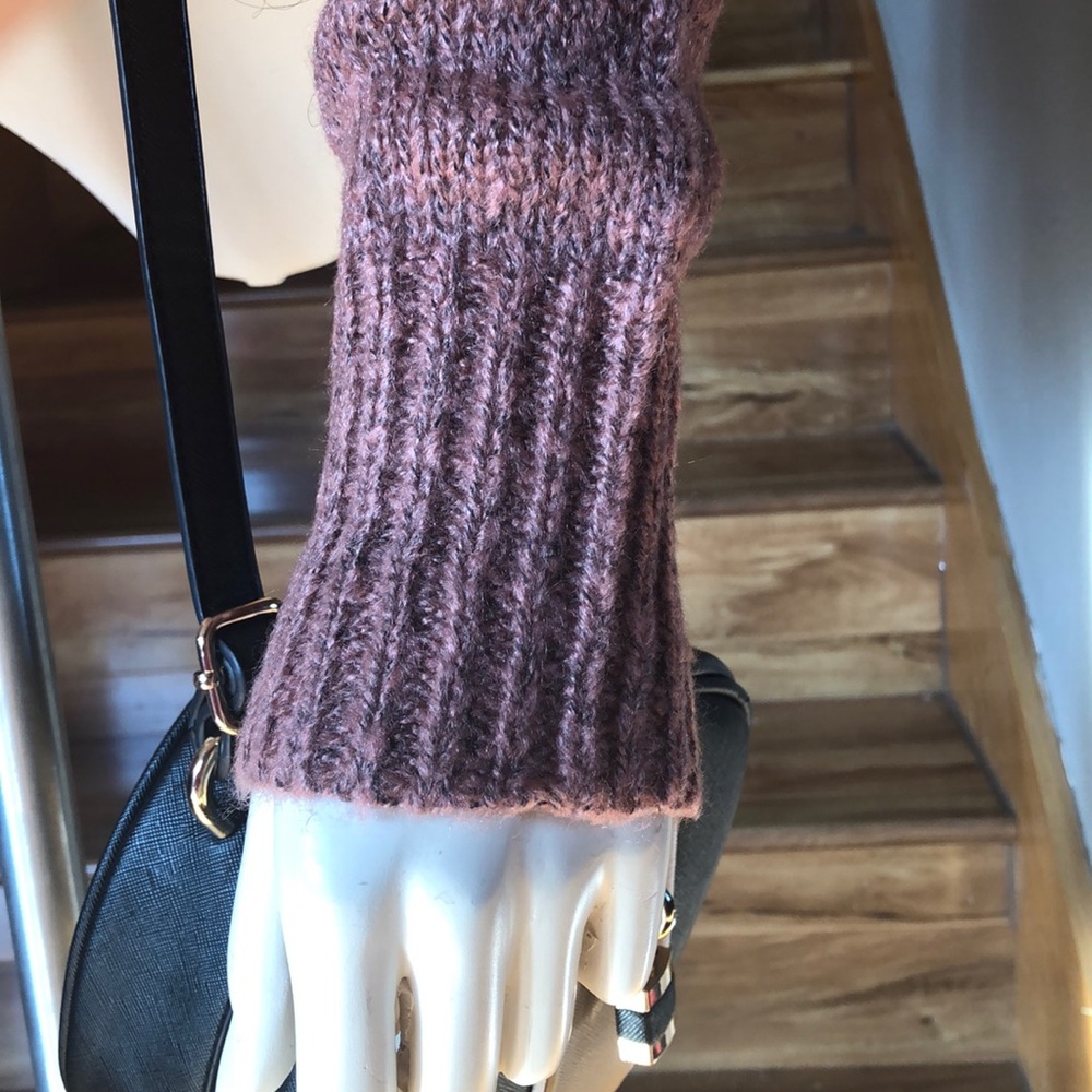 Sweater - Picture 3 of 5
